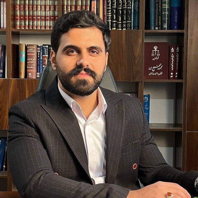 محمدمهدی اکبری - وکیل ملکی